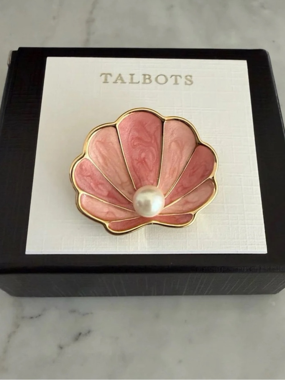Talbots Shell Brooch - Picture 3 of 9